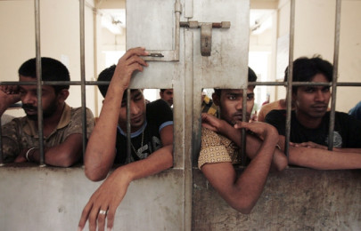 buddhist muslim refugees clash in indonesia 8 dead