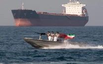 iran denies us claim of clearing out strait of hormuz