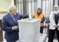 palestinian president mahmoud abbas casts his vote in ramallah west bank photo nni