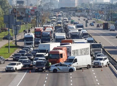 russian strikes disrupt kyiv bridges russian strikes disrupt kyiv bridges