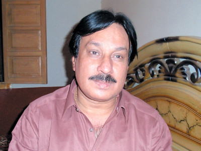 political novice crooner to jazz up sukkur polls political novice crooner to jazz up sukkur polls