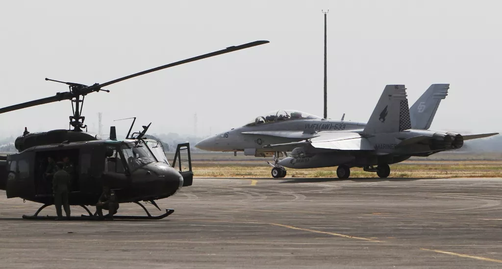a us marine corps f a 18 hornet jet fighter before taking off during an air operations and aircraft static display in us philippines military exercise in manila april 13 2013 photo reuters a us marine corps f a 18 hornet jet fighter before taking off during an air operations and aircraft static display in us philippines military exercise in manila april 13 2013 photo reuters