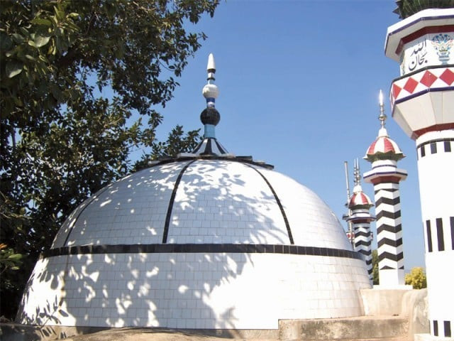a mosque reportedly built in the 19th century on the outskirts of islamabad stands in ruins photo muhammad javaid a mosque reportedly built in the 19th century on the outskirts of islamabad stands in ruins photo muhammad javaid