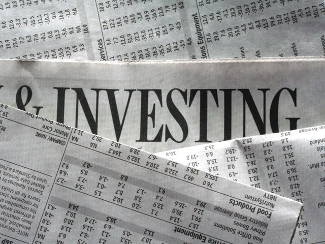 phenomenal 32 3 is by how much the net assets of open end mutual funds have increased per annum from rs153 billion in 2009 to rs354 3 billion in 2011