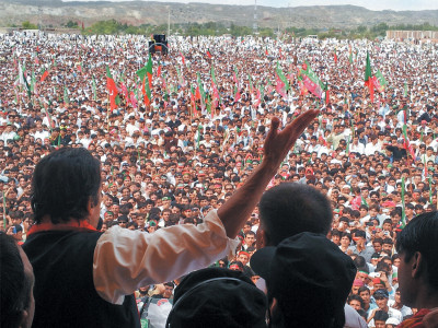 in campaign mode imran vows to pull out troops from waziristan in campaign mode imran vows to pull out troops from waziristan