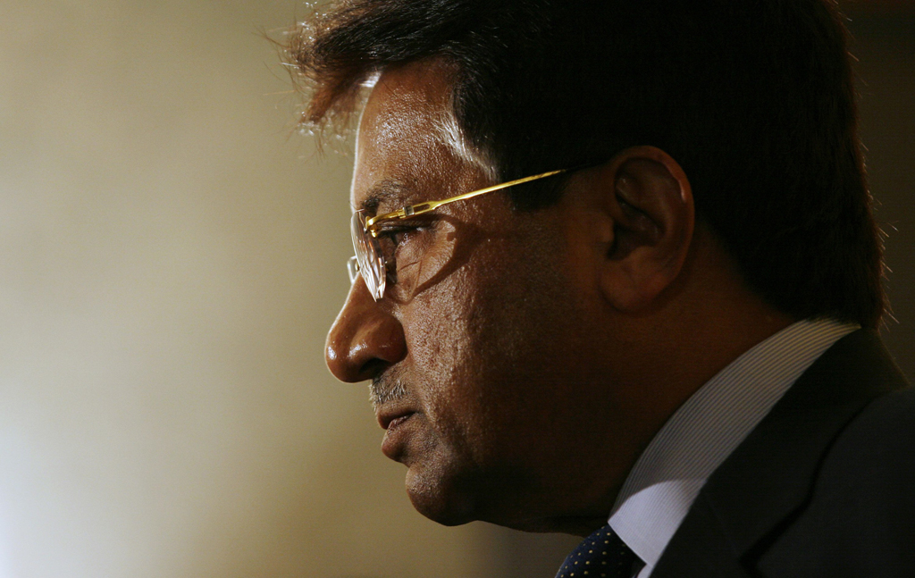 musharraf was not permitted to meet his team of lawyers photo reuters