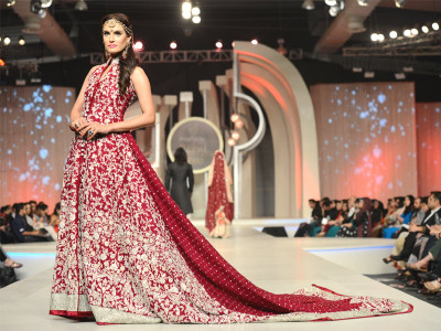 pbcw day 1 desi thumkas meet beastly and beautiful bridals