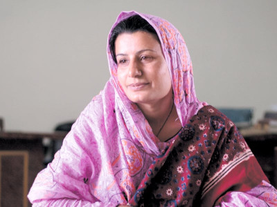 winds of change meet hajiani lanjo tharparkar s first female candidate
