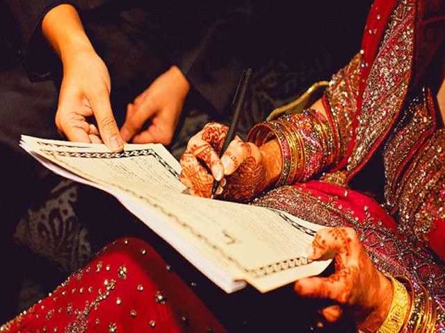 bride signing nikkah papers photo pinterest bride signing nikkah papers photo pinterest