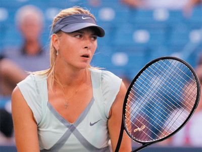 sharapova struggles through to stuttgart quarter finals