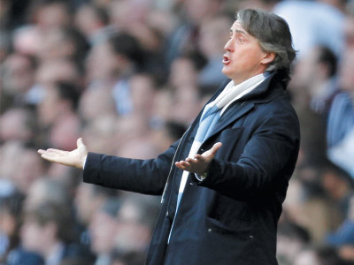 english premier league act quickly in transfer market now pleads mancini