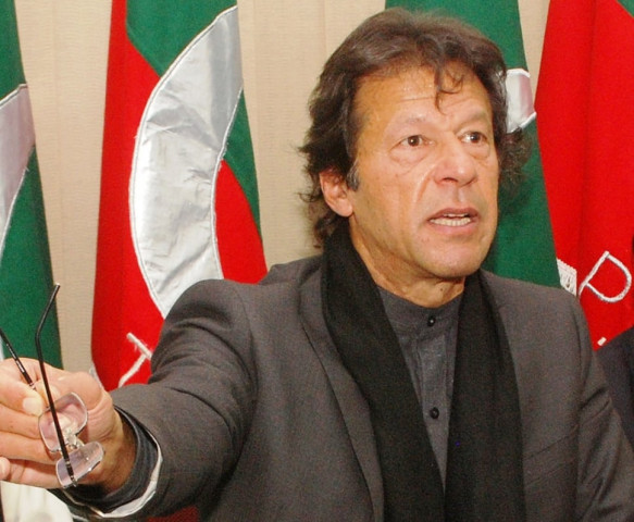 pakistan tehreek e insaf chairman imran khan photo riaz ahmed express pakistan tehreek e insaf chairman imran khan photo riaz ahmed express