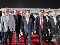 deputy prime minister ishaq dar and cdf field marshal asim munir receive iranian foreign minister abbas araghchi on his arrival in islamabad photo x tahir andrabi