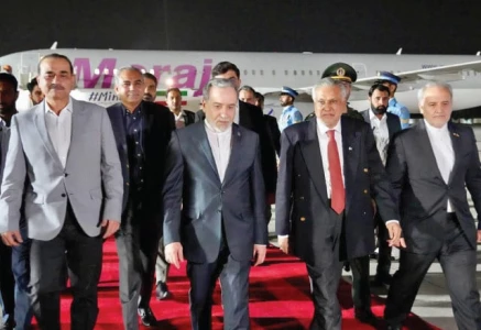 deputy prime minister ishaq dar and cdf field marshal asim munir receive iranian foreign minister abbas araghchi on his arrival in islamabad photo x tahir andrabi