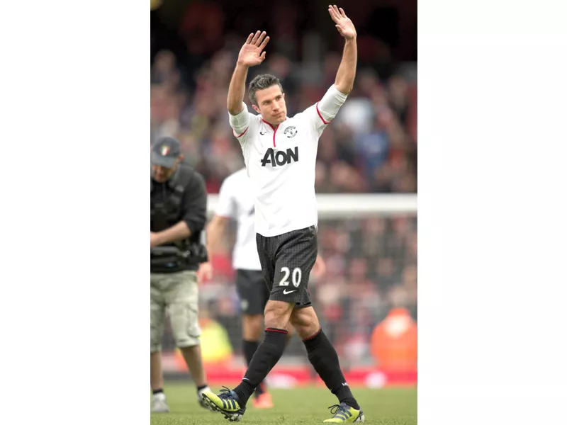 arsenal fans booed their former favourite robin van persie despite wenger s plea for him to be treated with respect photo afp arsenal fans booed their former favourite robin van persie despite wenger s plea for him to be treated with respect photo afp