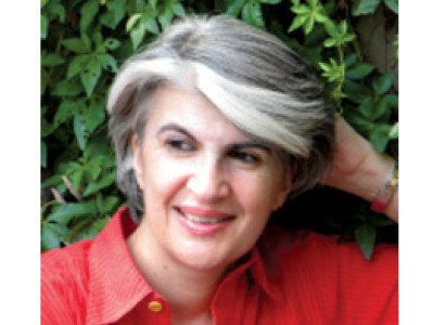 local english poets compare trends in traditional writing