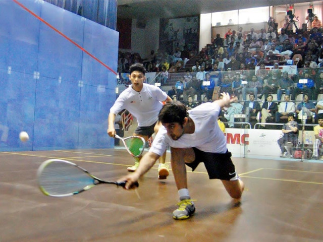 while aamir atlas enjoyed easy sailing into the final his compatriot farhan mehboob s run ended yesterday with biased refereeing according to pakistan head coach jamshed gul marring his last four match photo muhammad javaid express