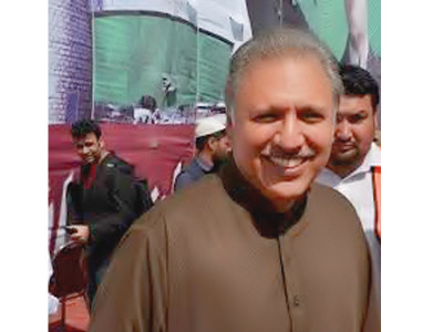 pointing fingers 5 000 people have been killed in karachi during ppp s tenure pointing fingers 5 000 people have been killed in karachi during ppp s tenure