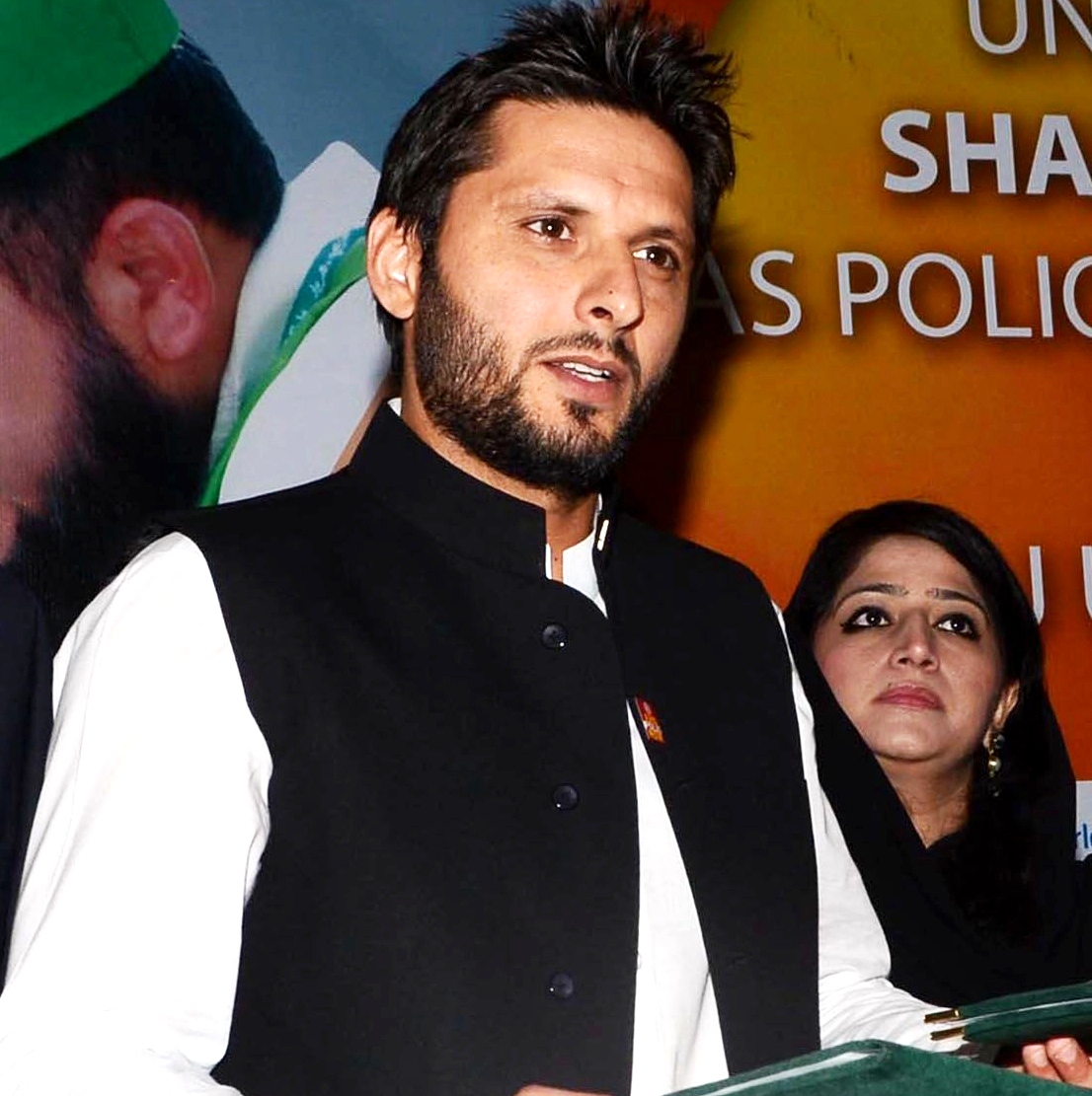 afridi says his boyhood hero was in good spirits when he visited him photo afp