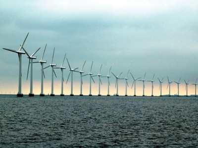 alternative energy government stresses swift completion of projects