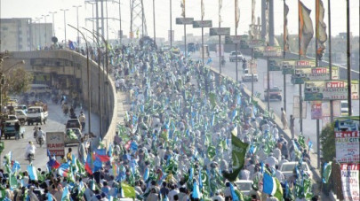 ji protest rally attacked in karachi ji protest rally attacked in karachi