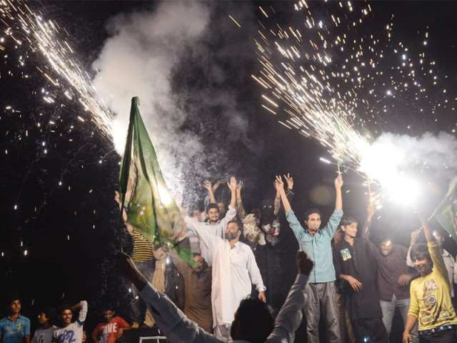supporters of pakistan muslim league nawaz celebrate with fireworks the victory of their party a day after landmark general elections in lahore photo afp supporters of pakistan muslim league nawaz celebrate with fireworks the victory of their party a day after landmark general elections in lahore photo afp