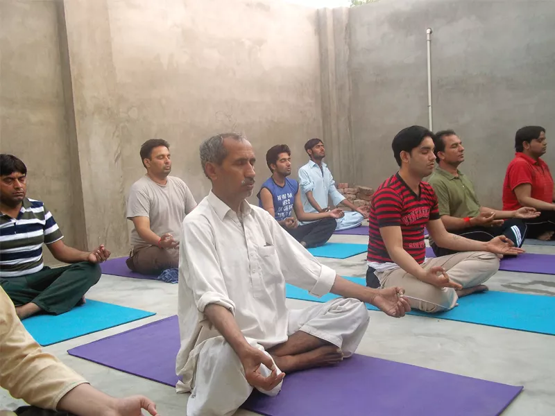 yogi kumar opens a centre for yoga in mithi after his wife died of blood cancer photo sajid bajeer yogi kumar opens a centre for yoga in mithi after his wife died of blood cancer photo sajid bajeer