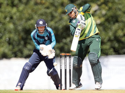 captain misbah leads from the front