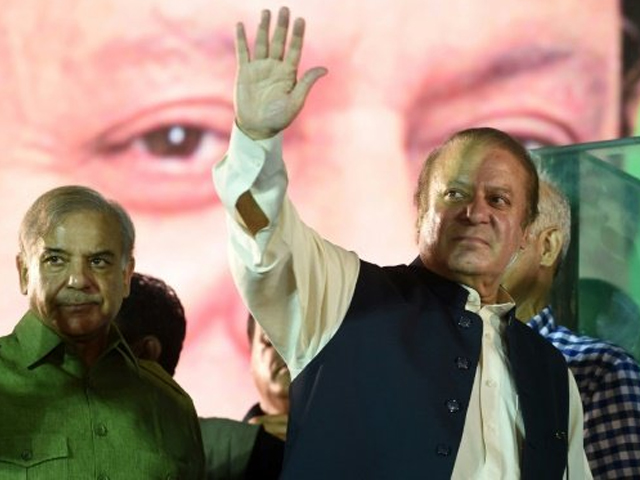 nawaz sharif addressing crowds along the route that connects the capital to his party 039 s eastern stronghold after pakistan 039 s top court deposed him last month following a corruption investigation photo afp