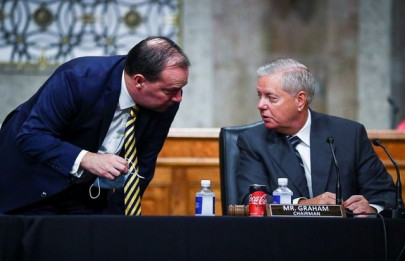 trump rejoices as senate panel approves barrett while democrats boycott trump rejoices as senate panel approves barrett while democrats boycott