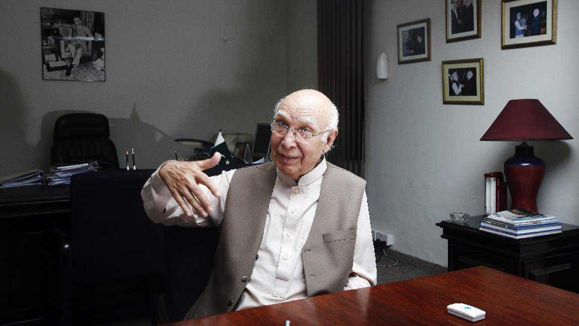 sartaj aziz who has been advising pakistan 039 s incoming prime minister nawaz sharif speaks during an interview photo reuters