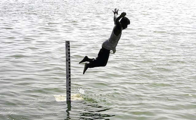 quot the government needs to complete the rbod project to stop the poisoning of the lake quot manchar lake supervisor dr ahsan siddiqui photo reuters quot the government needs to complete the rbod project to stop the poisoning of the lake quot manchar lake supervisor dr ahsan siddiqui photo reuters