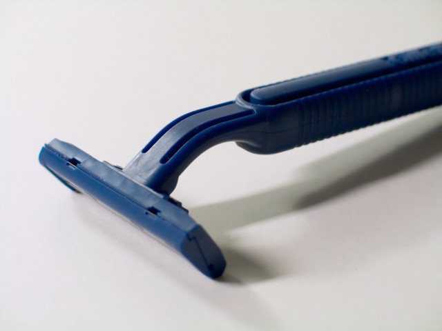 choose your razor wisely it is important to choose a razor that is properly equipped for the job photo file choose your razor wisely it is important to choose a razor that is properly equipped for the job photo file