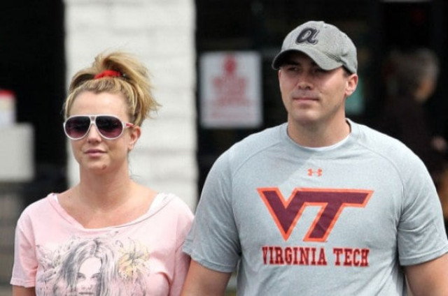 she was first snapped with him in february 2013 photo ians she was first snapped with him in february 2013 photo ians