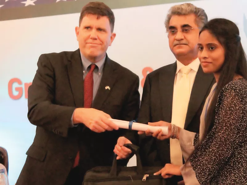us consul general michael dodman and sindh education department s secretary dr fazlullah pechuho awarded scholarships to 200 students as part of the usaid s teachers education project on wednesday photo express us consul general michael dodman and sindh education department s secretary dr fazlullah pechuho awarded scholarships to 200 students as part of the usaid s teachers education project on wednesday photo express