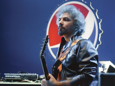 symt and its love for music