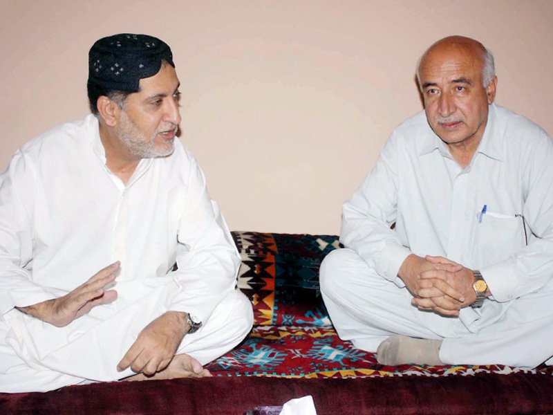 balochistan national party mengal chief akhtat mengal exchanging views with chief minister designate dr abdul malik photo inp