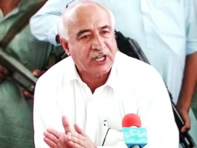 dr abdul malik baloch photo ppi file dr abdul malik baloch photo ppi file