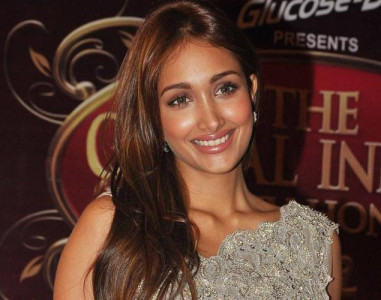 note found in actor jiah khan suicide case