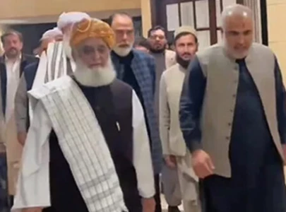 pti jui f join hands to pressure govt in parliament