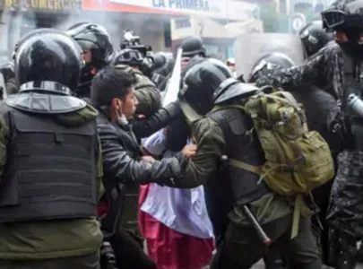 bolivia riot police clash with anti govt protests bolivia riot police clash with anti govt protests