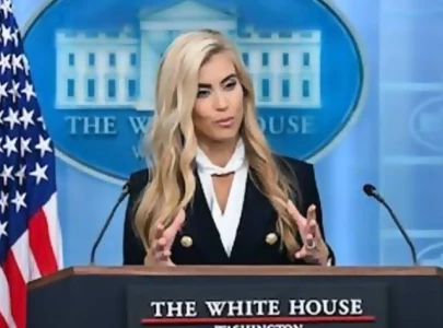 trump removes new press secy trump removes new press secy