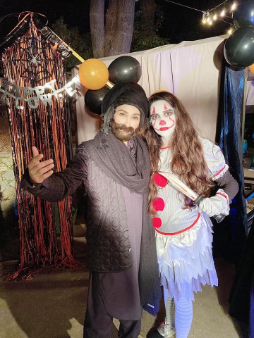 reema s transformation pays homage to quintessential pakistani film heroes from the 70s