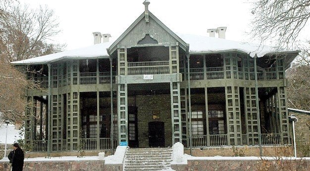 a photo showing jinnah 039 s residence in ziarat in its former glory photo app