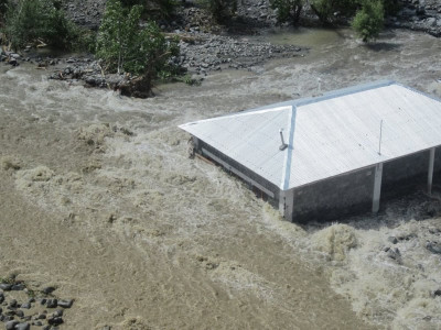 cut off around 20 000 people stranded in phandar valley since a week