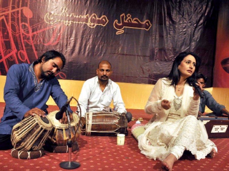 singers left the audience mesmerised photo muhammad javaid express