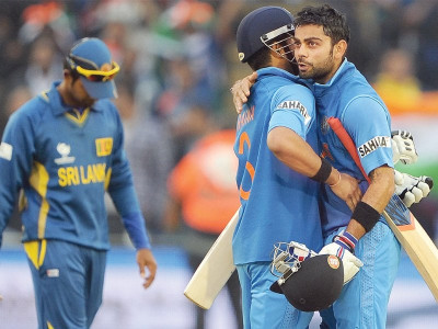 dhoni cautions team ahead of final