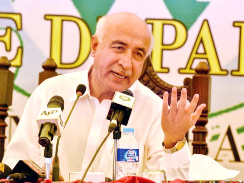 chief minister abdul malik baloch addresses a post budget media briefing in quetta photo ppi