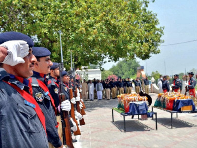 in cold blood dsp traffic guard killed in saeedabad