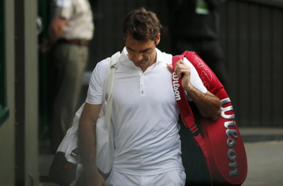 defending champion federer knocked out of wimbledon